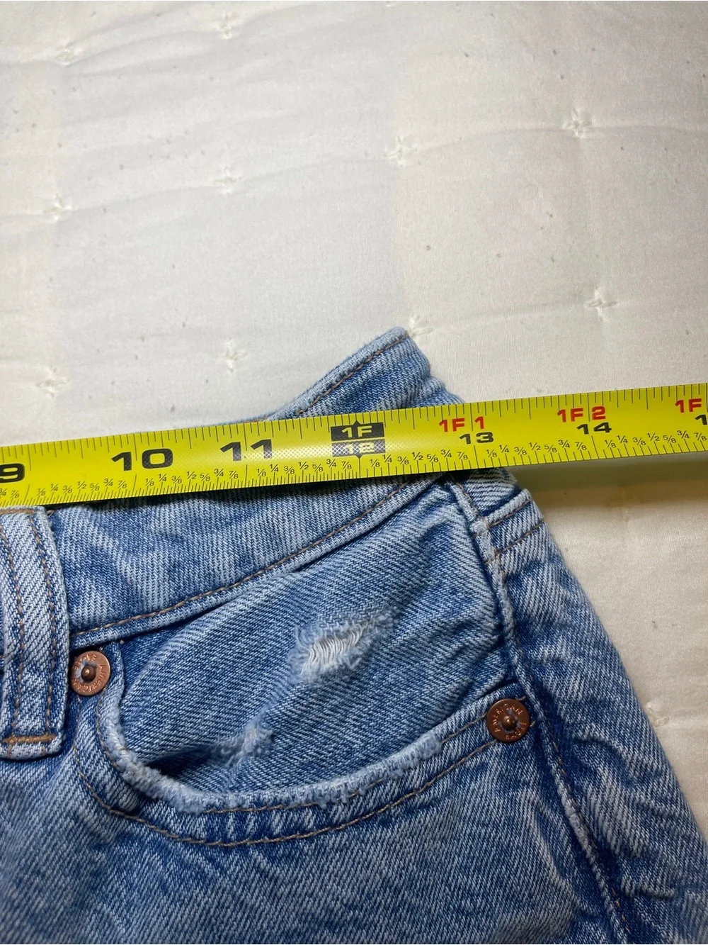 American Eagle Women's Size 0 Baggy Mom Denim Shorts Distressed High Rise